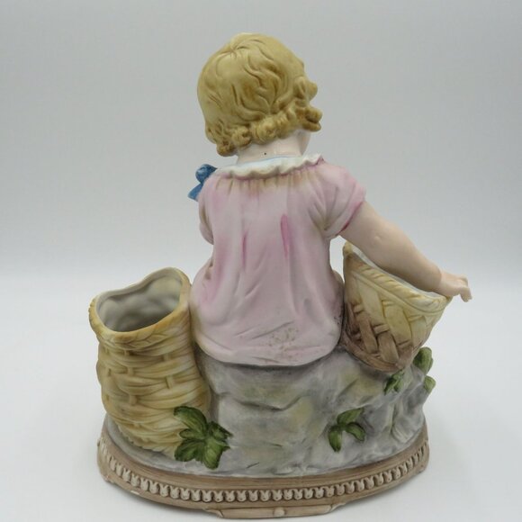 Vintage Porcelain Figurine Piano Baby Girl Baskets Planter 9" x 10" x 5" - Picture 8 of 16